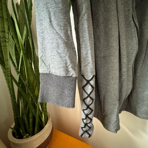 Maternity Hoodie with Adorable Crisscross Detail - Picture 2 of 6